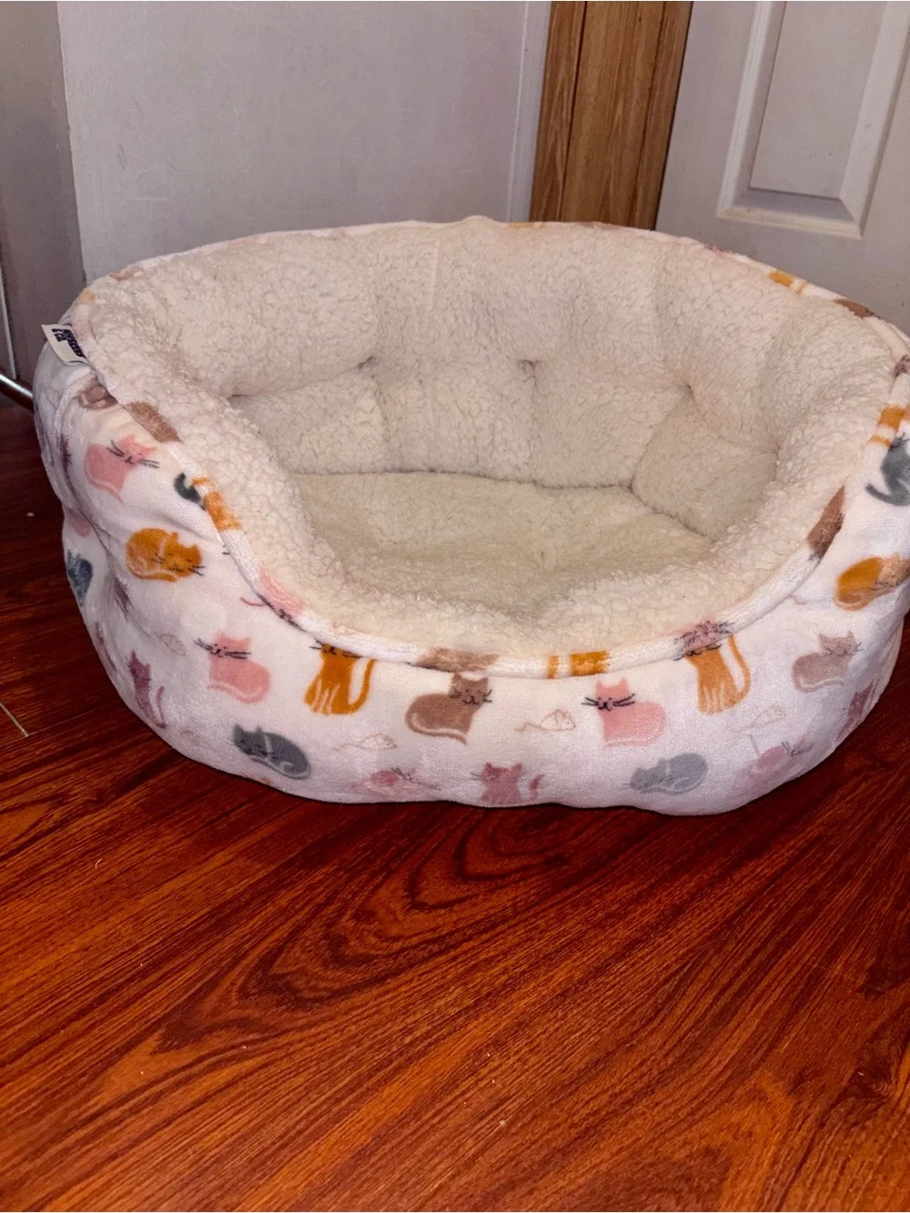 Cozy Plush Pet Bed with Cat Print - Cream Interior